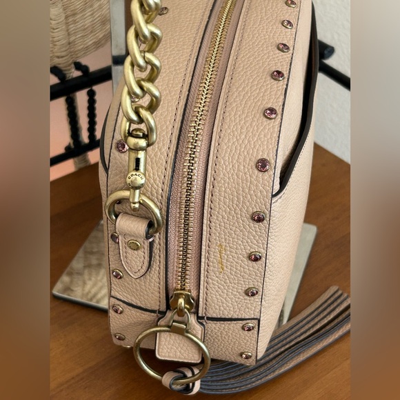 COACH Crystal Rivet Pebble Leather Camera Bag Crossbody in Nude Pink - Picture 5 of 12